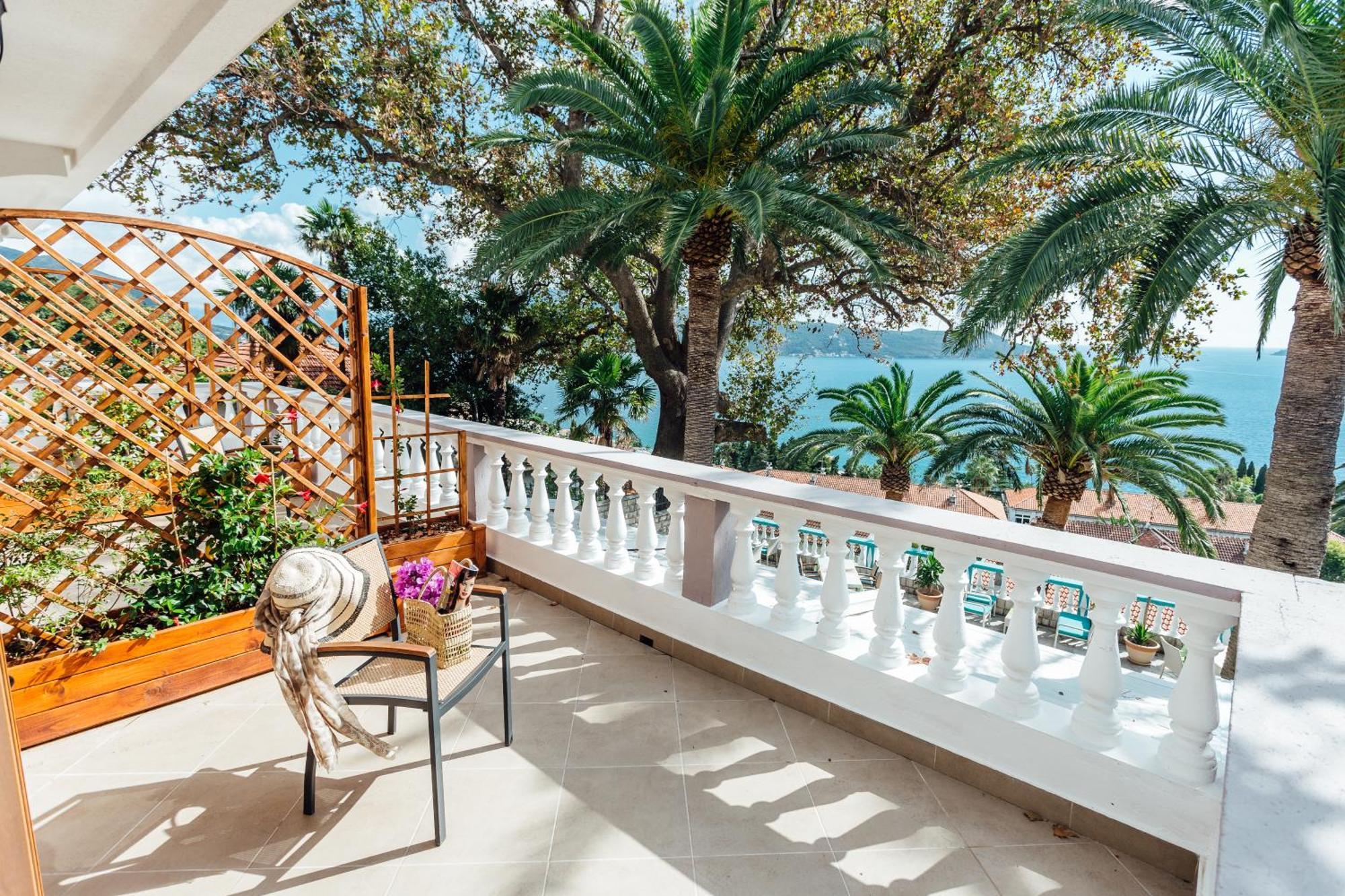 Apartments Belvedere Herceg Novi Rum bild